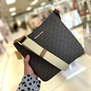 NWT MICHAEL KORS JET SET TRAVEL SMALL SHOULDER MESSENGER BAG MK BROWN/ACORN